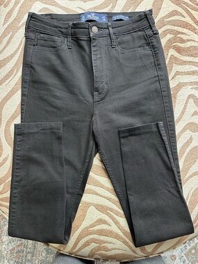 Hollister Ultra High-Rise Super Skinny Black Women's Jeans (Short)